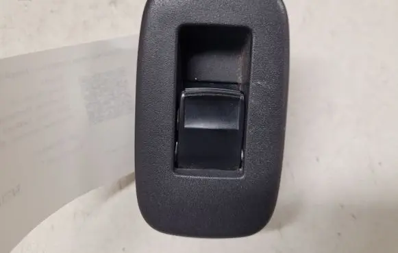 Toyota Auris 150 Electric window control switch 8292Z79