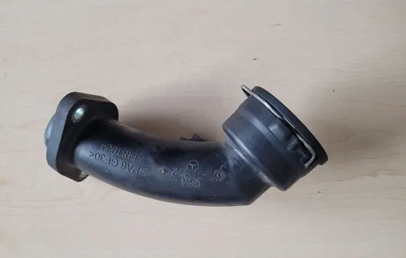 Mercedes-Benz Sprinter W906 Engine coolant pipe/hose 1481934