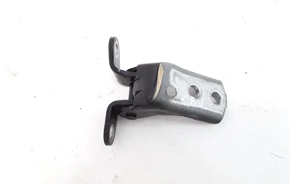 Toyota Avensis T250 Front door upper hinge