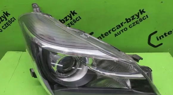 Toyota Yaris Headlight/headlamp