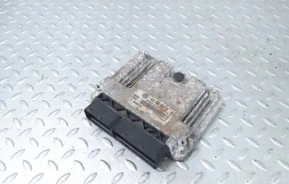 Skoda Superb B6 (3T) Engine control unit/module 03G906021QP 0281014113