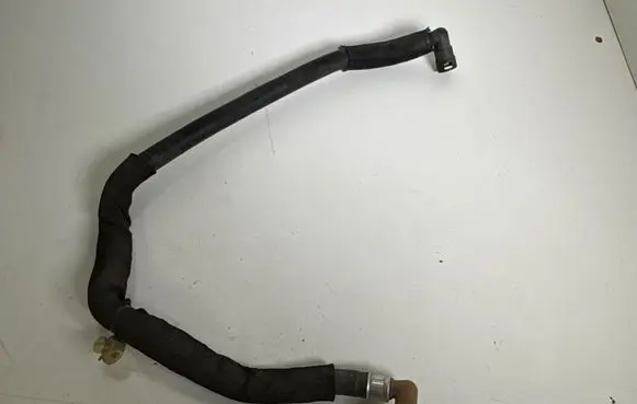 Ford Mustang VI Engine coolant pipe/hose FR3318K580BB