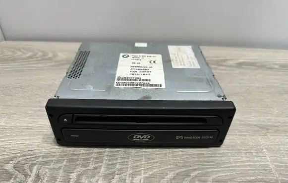 Navigation unit CD/DVD player