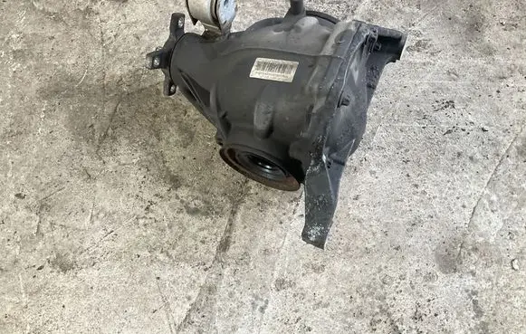 Mercedes-Benz CLS C218 X218 Rear differential A2183508300