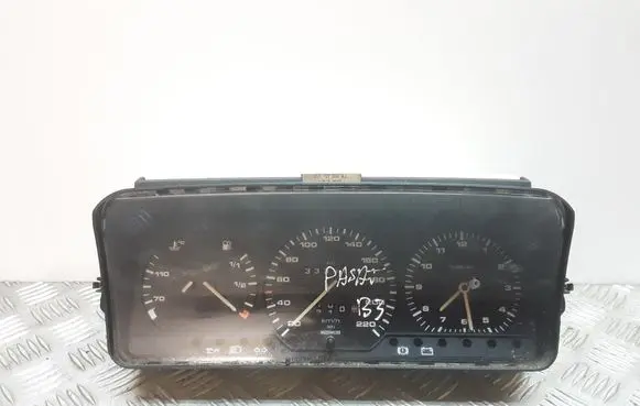 Volkswagen PASSAT B3 Speedometer (instrument cluster) 5220029110 357919033AJ