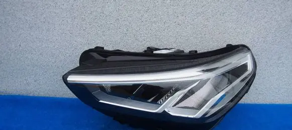 BMW X1 U11 Headlight/headlamp 5A9A221