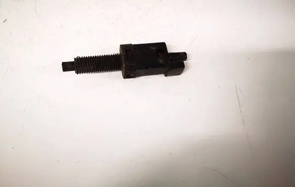 Audi A4 S4 B5 8D Brake pedal sensor switch 811907343B