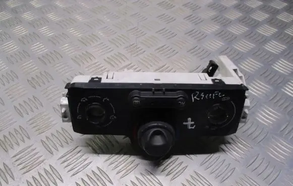 Renault Scenic II - Grand scenic II Interior fan control switch 