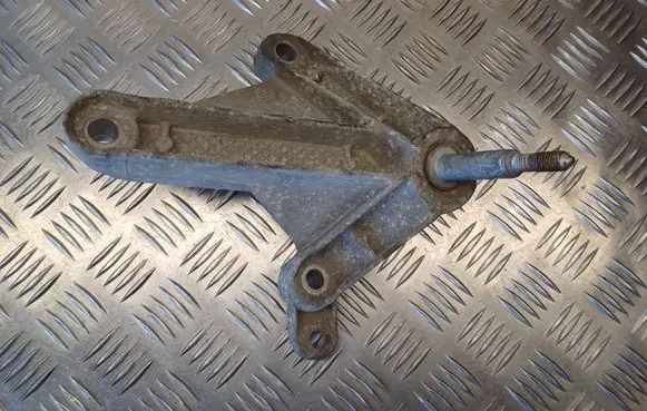 Renault Kangoo II Gearbox mounting bracket 8200043084 8200457080