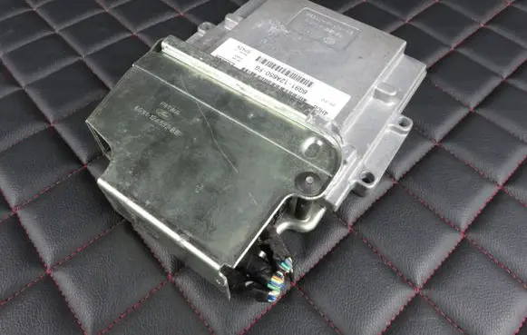 Ford S-MAX Engine control unit/module 6G9112A650FG