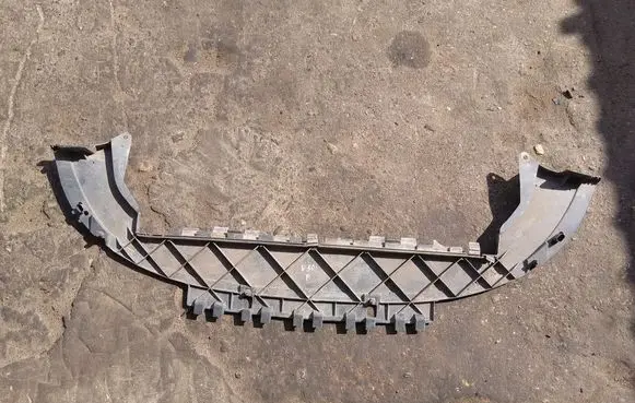Volvo V50 Bottom radiator support slam panel 30763748