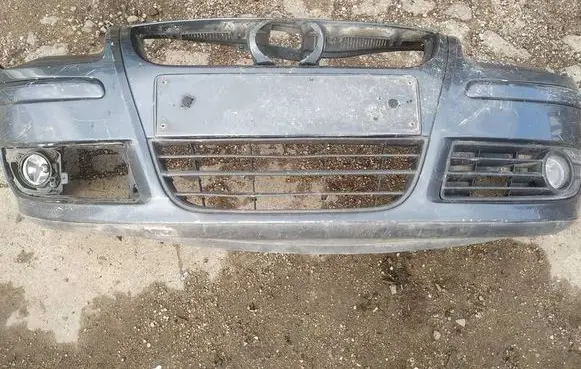Volkswagen Polo IV 9N3 Front bumper pilkas