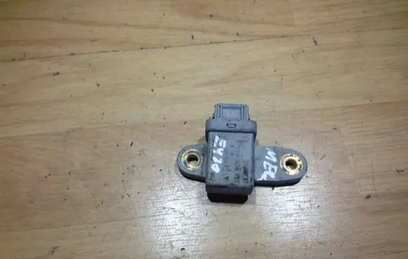 Mercedes-Benz A W168 ESP acceleration yaw rate sensor 0265005113