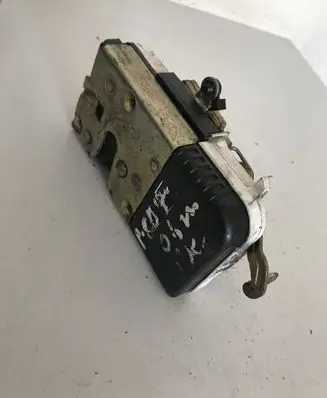 Peugeot 807 Front door lock PBTR1