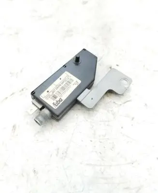 Mercedes-Benz ML W163 Aerial antenna amplifier 1638200089