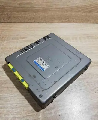 Mazda 626 Engine control unit/module ECU FP0118881D E2T03773T