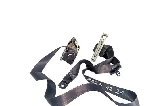 Mercedes-Benz ML W163 Front seatbelt A1638602985 1638600188 33004