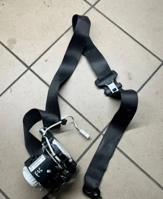 BMW 6 F06 Gran coupe Front seatbelt 726876605 34126113