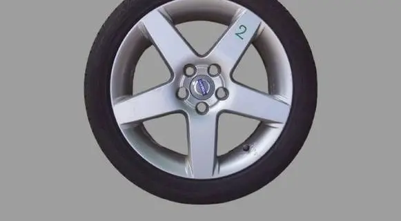 Volvo V50 R17 alloy rim 31255308