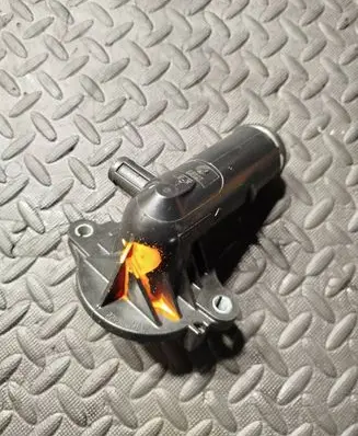 Maserati Ghibli Thermostat 000330424 60723