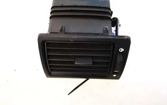 Ford Mondeo Mk III Dash center air vent grill 1s7ha018b09adw