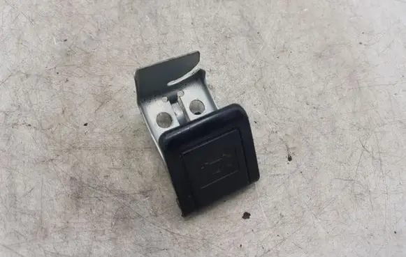 Toyota Previa (XR30, XR40) II Engine bonnet (hood) release handle NOCODE