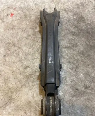 Mercedes-Benz C W204 Rear control arm A2043521288