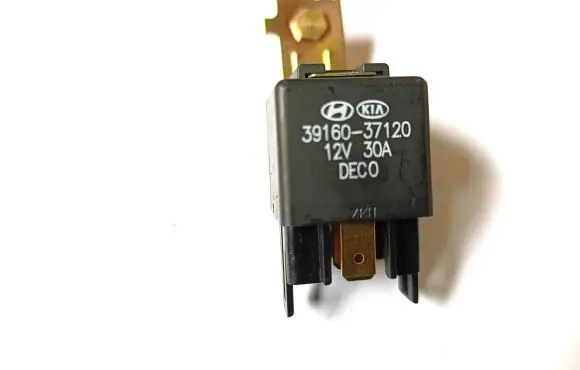 Hyundai Trajet Other relay 3916037120