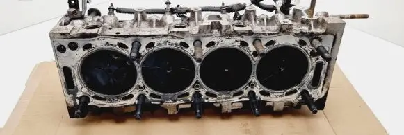 Peugeot Partner Engine head 9630377610 9651936080