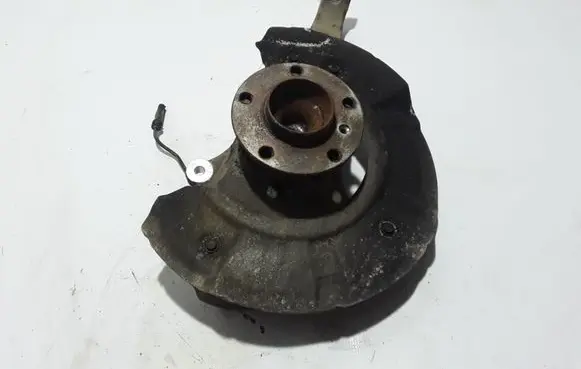 BMW 5 F10 F11 Front wheel hub 31216775770
