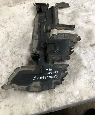 Opel Grandland X Other engine bay part Yp00027980