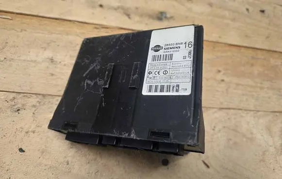 Nissan Almera Tino Comfort/convenience module 28550BN816