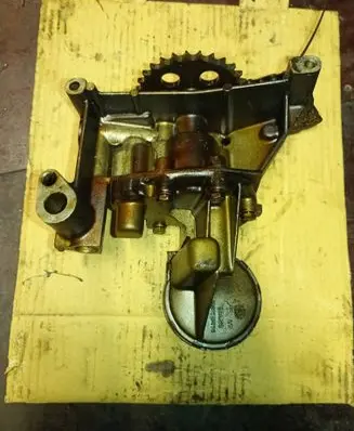 Peugeot 306 Oil pump 9431248021