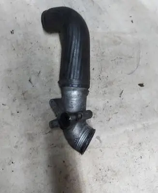 Volvo XC90 Intercooler hose/pipe 08631538