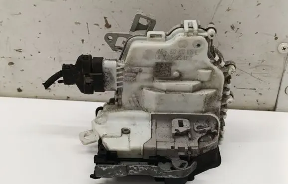 Audi A7 S7 4G Front door lock 8J2837015E