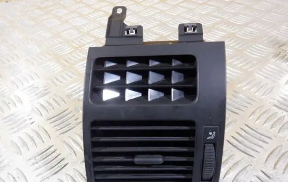 Volkswagen Touran I Dashboard side air vent grill/cover trim 1T0819703A