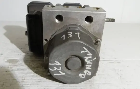 Renault Twingo III ABS Pump 476600981R A4539000702 0265956320