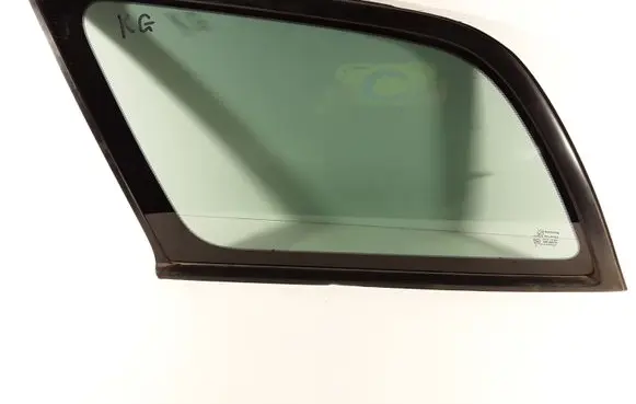 Toyota Avensis T220 Rear side window 43R006723