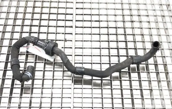 Skoda Superb B8 (3V) Engine coolant pipe/hose 3Q0122096E