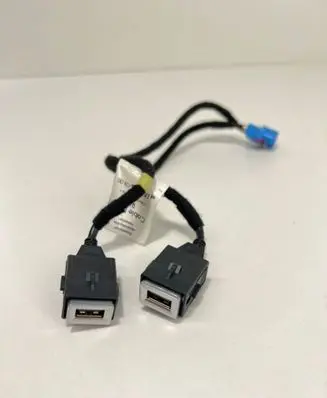Peugeot 508 II USB socket connector 9818156380