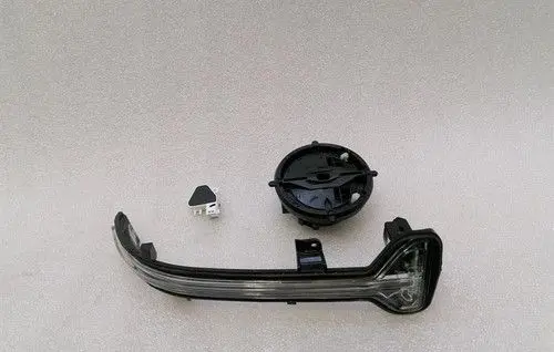 BMW M4 G82 G83 Mirror indicator light 7498162