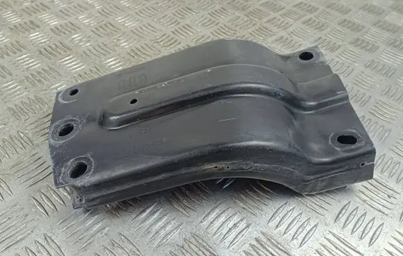 Jeep Grand Cherokee WL Gearbox mounting bracket L128 68442778AC 13321C