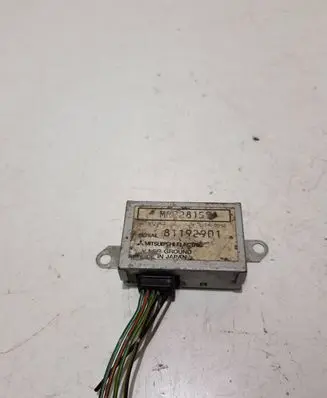 Mitsubishi Eclipse Aerial antenna amplifier MR228153 81192901