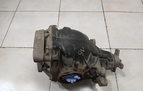 Mercedes-Benz S C217 Rear differential/diff mount bracket A2223509602