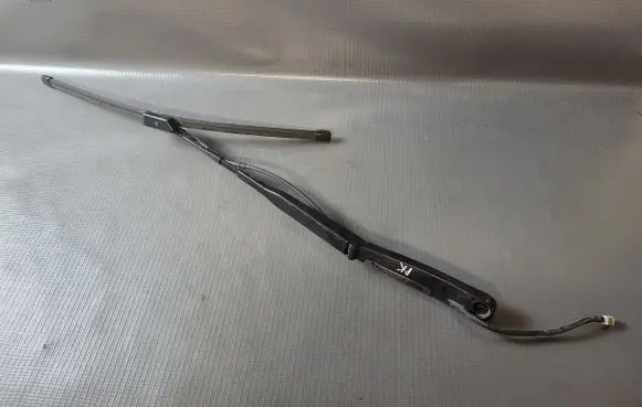 Volvo XC60 Windshield/front glass wiper blade 31416839
