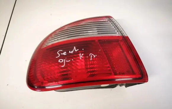 Seat Toledo II (1M) Rear/tail lights 1M5945095B