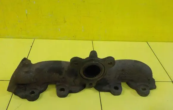 Opel Insignia B Exhaust manifold 55580744