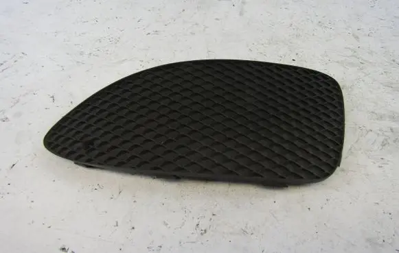 Mercedes-Benz B W246 W242 Front bumper lower grill A2468852522