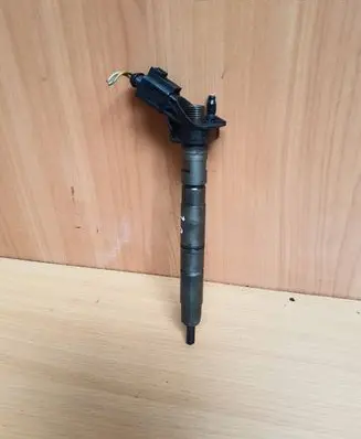 Audi A6 S6 C6 4F Fuel injector 059130277Q