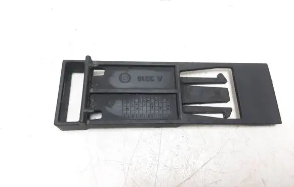 BMW 5 E60 E61 Radiator support slam panel bracket 7788324